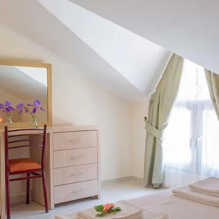 Number 8 Olivia 公寓 厄吕代尼兹